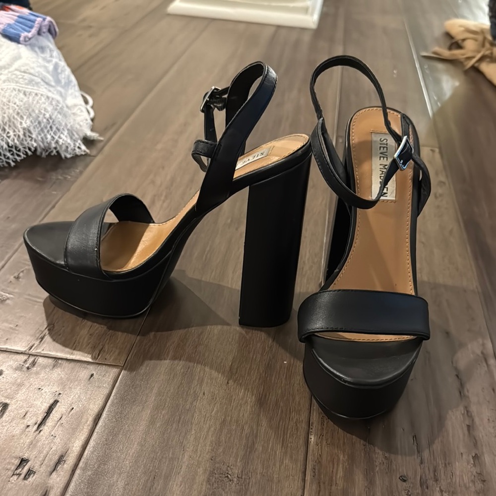 Steve Madden Black Platform Block Heel Sandals